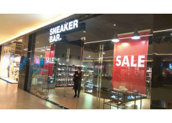 Sneaker Bar